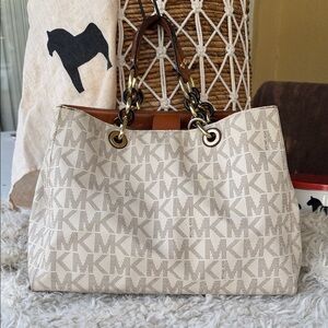Michael Kors Monogram Cynthia Cream and Tan Tote